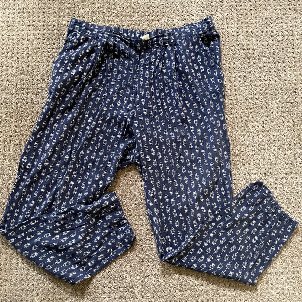 Straight leg patterned pants